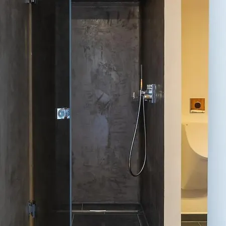 Modern Apartment, 10 Min. Away From Hbf Daire *