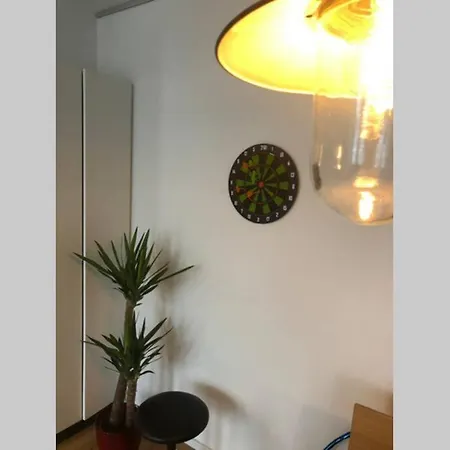 Modern Apartment, 10 Min. Away From Hbf