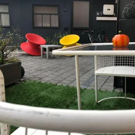 Modern Apartment, 10 Min. Away From Hbf Daire