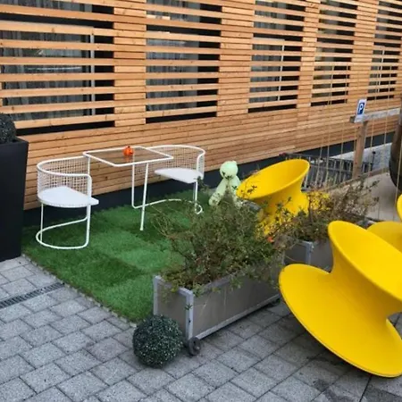 Apartamento Modern Apartment, 10 Min. Away From Hbf Salzburgo